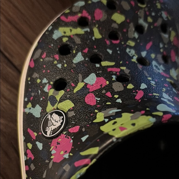 🔴SOLD🔴Crocs - Picture 5 of 7